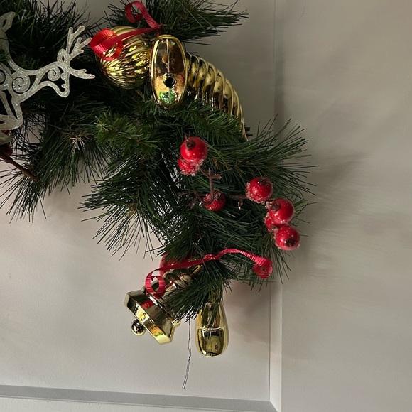 Festive Holiday Wreath with Red and Gold Accents - Picture 4 of 10